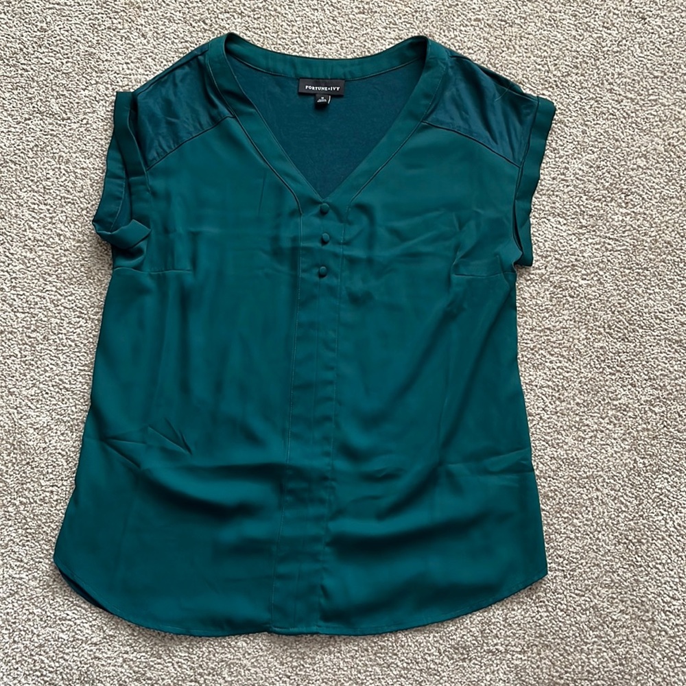 Women’s Blouse- Size M